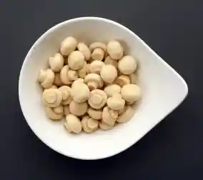 Ganze Champignons 25-30 mm